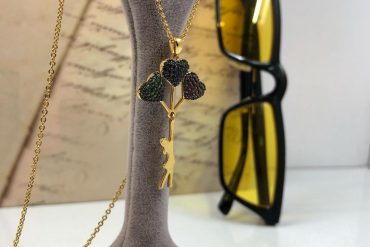 گردنبند خاص