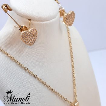 گوشواره قلب رنگ ثابت