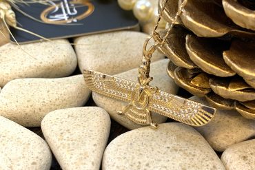 گردنبند فروهر