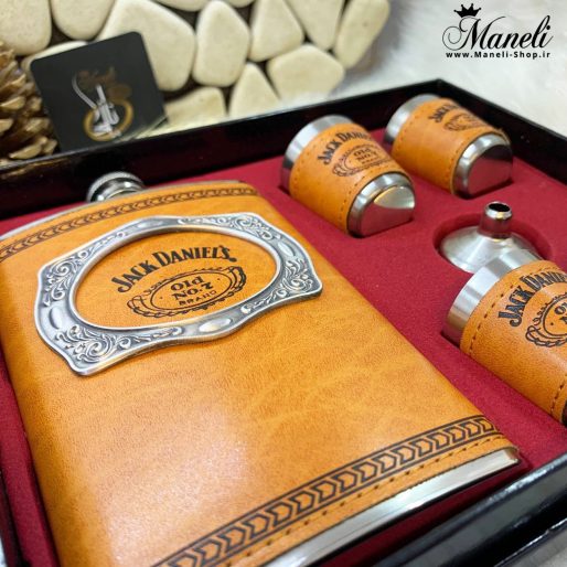 بطری و شات جک دنیلز