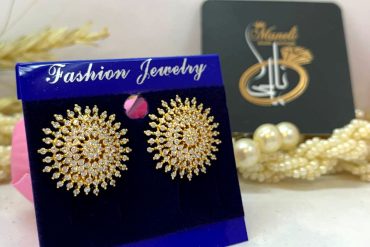 گوشواره فول نگین طلائی mfy57