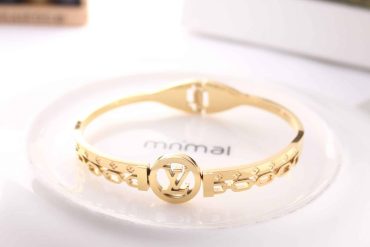 دستبند LV زنانه النگویی