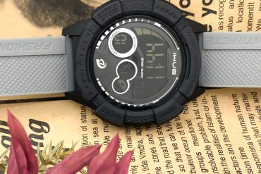 ساعت اسپرت دیجیتالی مردانه | بند طوسی 14020216