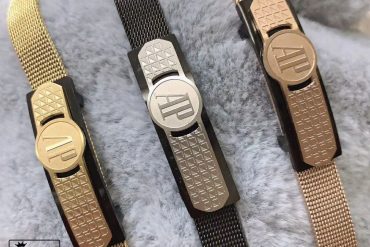 بهترین دستبند مردانه بندحصیری با پلاک برند Ap: شیک‌ترین انتخاب برای آقایان 14020426