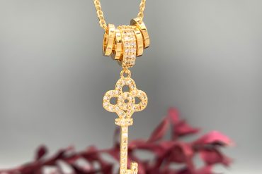 گردنبند کلید رنگ ثابت