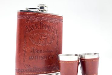 هیپ فلاسک و شات جک دنیلز با روکش چرم قهوه‌ای