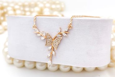 گردنبند پروانه نگین دار ژوپینگ - ضدحساسیت 14020731