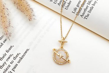 گردنبند نگین سفید کهکشانی رنگ ثابت