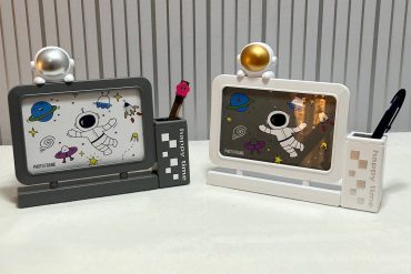 قاب عکس و جامدادی رومیزی فضانورد | جذاب و دوست داشتنی