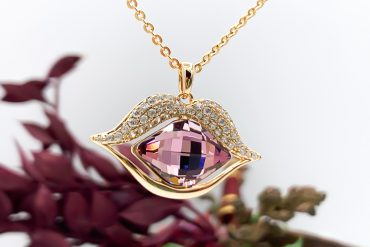 گردنبند نگین ارغوانی سواروسکی