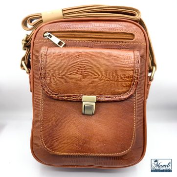 کیف رودوشی مردانه چرم با رنگ عسلی و مدل کروکودیلی