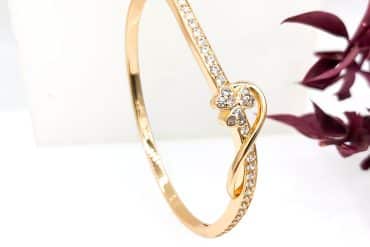 دستبند زنانه النگویی طرح گل و نگین کاری باکیفیت ژوپینگ