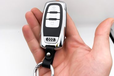 فندک شارژی المنتی طرح ریموت آئودی برند لایتر