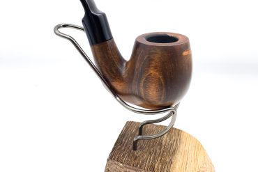 پیپ چوبی قهوه‌ای کاپیتان بلک