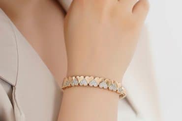 دستبند ژوپینگ النگویی مدل قلب نگین دار - زیبایی و کیفیت