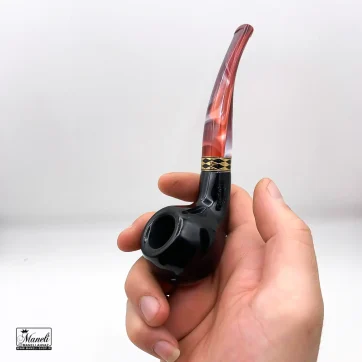 پیپ چوبی با دسته طرحدار قرمز کاپیتان بلک