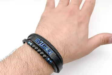 دستبند چرم مردانه با پلاک آبی بولگاری