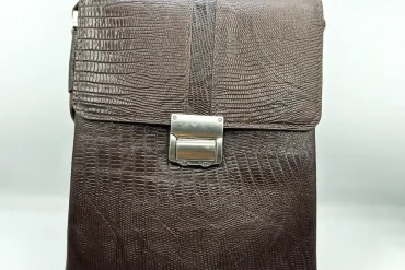 کیف رودوشی رمزدار چرم قهوه ای تیره 14030431