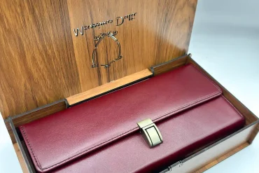 کیف پاسپورتی چرم بندک‌دار 14030383