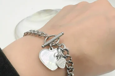 دستبند تیفانی با آویز قلب