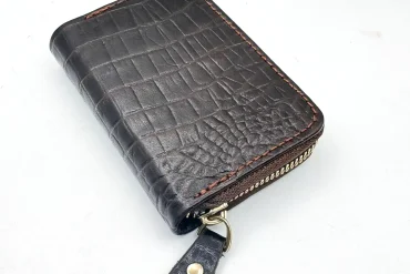 جاکارتی زیپ دار چرم کروکدیلی قرمز و قهوه ای تیره