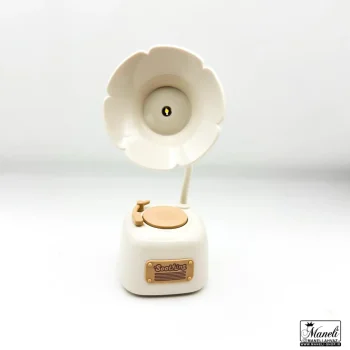 چراغ مطالعه کوچک و موزیکال کرمی