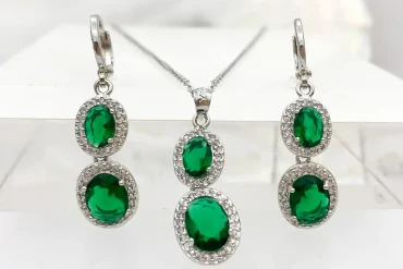 گوشواره و گردنبند نگین سبز جذاب YSX