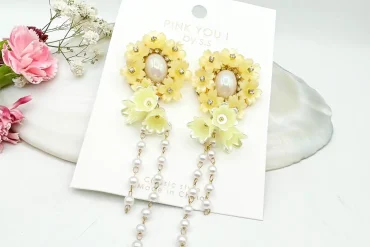 گوشواره طرح گل و مروارید رنگ ثابت 140305117