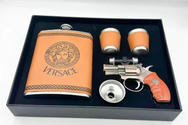 ست هیپ فلاسک و شات به همراه فندک طرح تفنگ | استیل 14030633