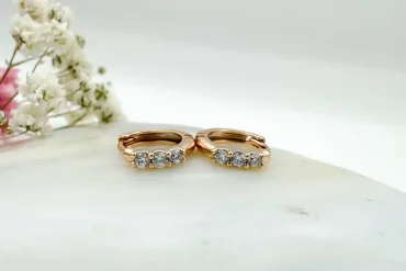 گوشواره حلقه ای نگین دار کوچک ژوپینگ