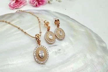 نیم ست ژوپینگ طلایی با نگین براق | رنگ ثابت 140305124