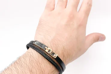 دستبند مردانه چرم با پلاک استیل لویی ویتون رزگلد | رنگ ثابت 14030687