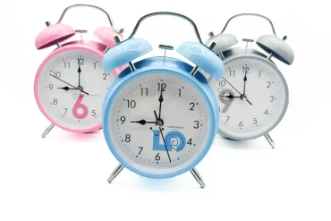 ساعت رومیزی زنگ دار چکشی کلاسیک 14030636