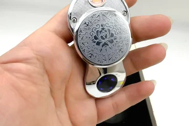 فندک شارژی نقره ای لاکچری | برند honest | المنتی 140307116