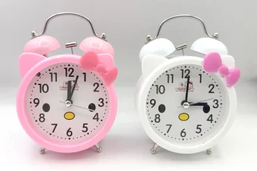 خرید ساعت رومیزی کیتی زنگ دار چکشی