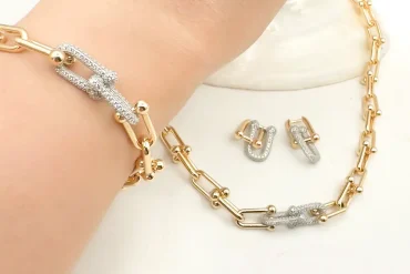 ست گردنبند ، دستبند و گوشواره تیفانی نگین دار ژوپینگ | رنگ ثابت 14030736