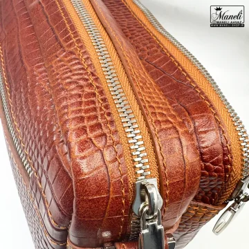 کیف دستی چرم طبیعی رنگ عسلی با طرح کروکودیلی 14031049 - Image 3