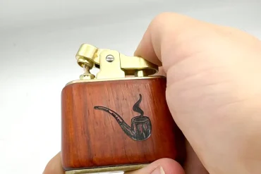 فندک لاکچری بنزینی با بدنه چوبی هانست 14030907