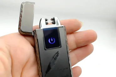 فندک شارژی لایتر | رنگ طوسی – شیک، مدرن و کارآمد 14030911