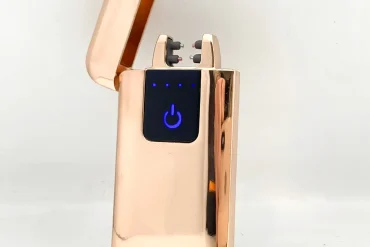 فندک شارژی شوکری لایتر رنگ رزگلد 14030921