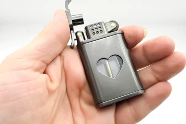 فندک بنزینی مخزن دار با طرح قلب 14030916