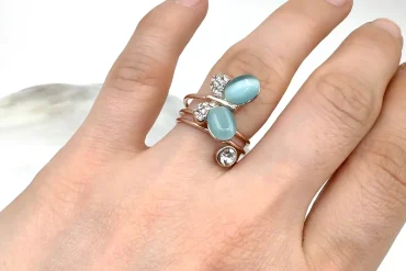 انگشتر پروانه رزگلد CLIO زنانه با نگین سبزآبی جذاب 14031061