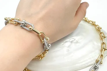 ست دستبند و گردنبند تیفانی نگین‌دار طلایی