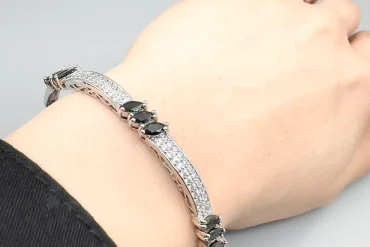 دستبند النگویی ژوپینگ نگین دار نقره ای 14031125