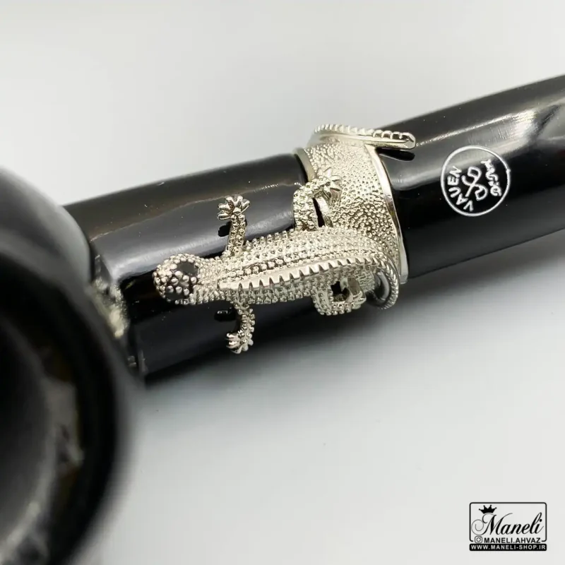 black vauen pipe1