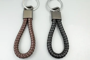 جاکلیدی بافت چرم مشکی و قهوه ای