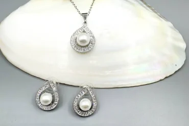 نیم ست مرواریدی با طراحی ظریف و شیک | استیل رنگ ثابت 14031144