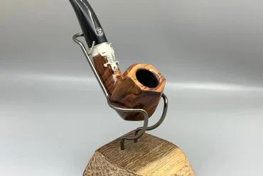 پیپ چوبی Vauen با آتشگاه شش ضلعی و حلقه آفتاب پرست 14031205