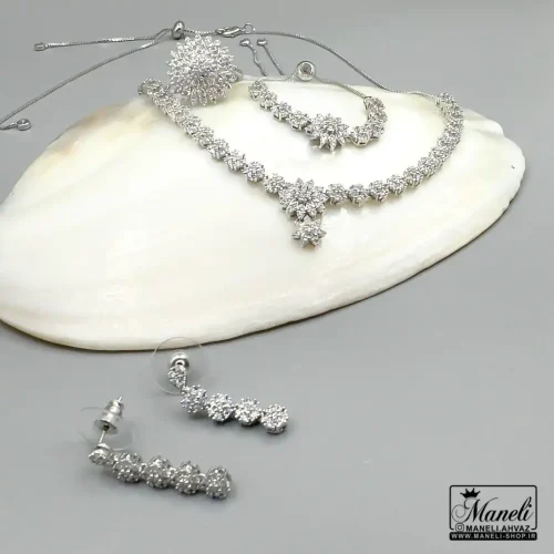 خرید سرویس کامل مجلسی استیل | گردنبند ، دستبند ، انگشتر ،گوشواره