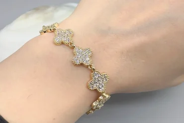 خرید دستبند ونکلیف طلایی نگین دار